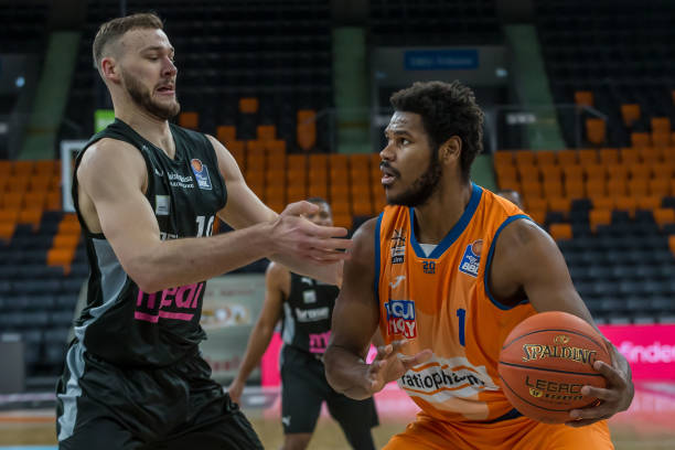 这完全是自 这完全是自